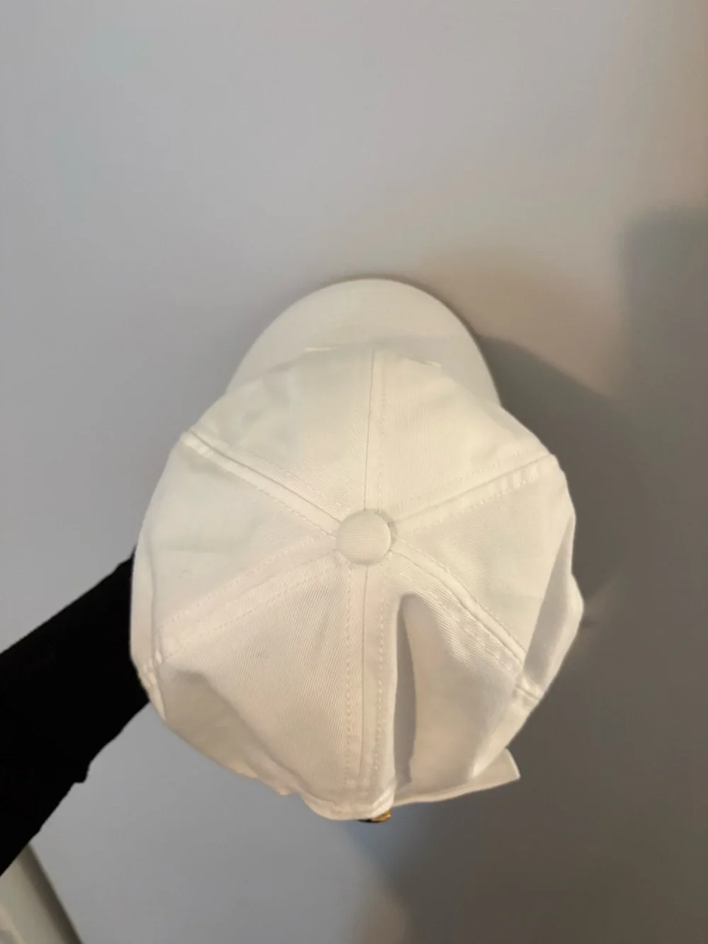 Celine White Embroidered Triomphe Baseball Cap size M- worn once- authentic